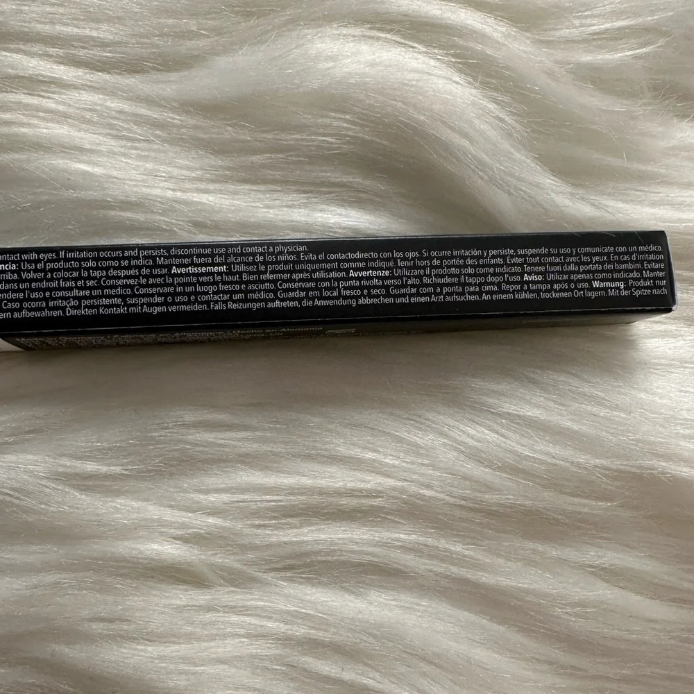 NEW YOUNIQUE Moodstuck Eyeliner in Perfect
